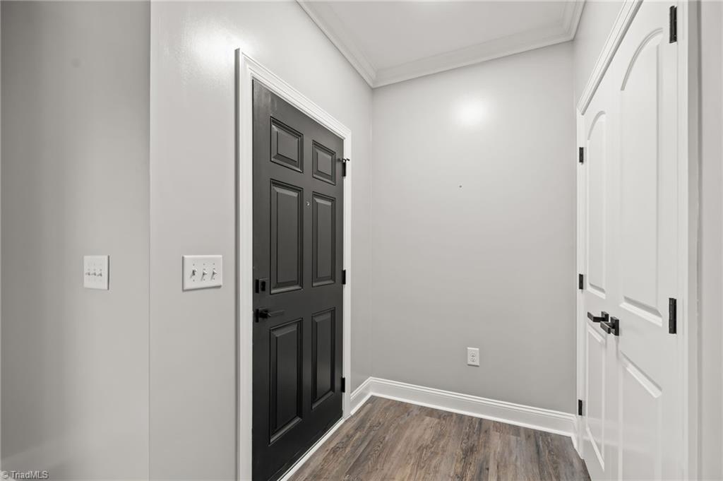 4318 Rockledge Lane Property Photo 3
