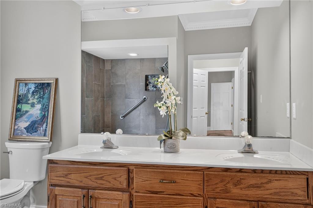 3907 Buncombe Drive Property Photo 29