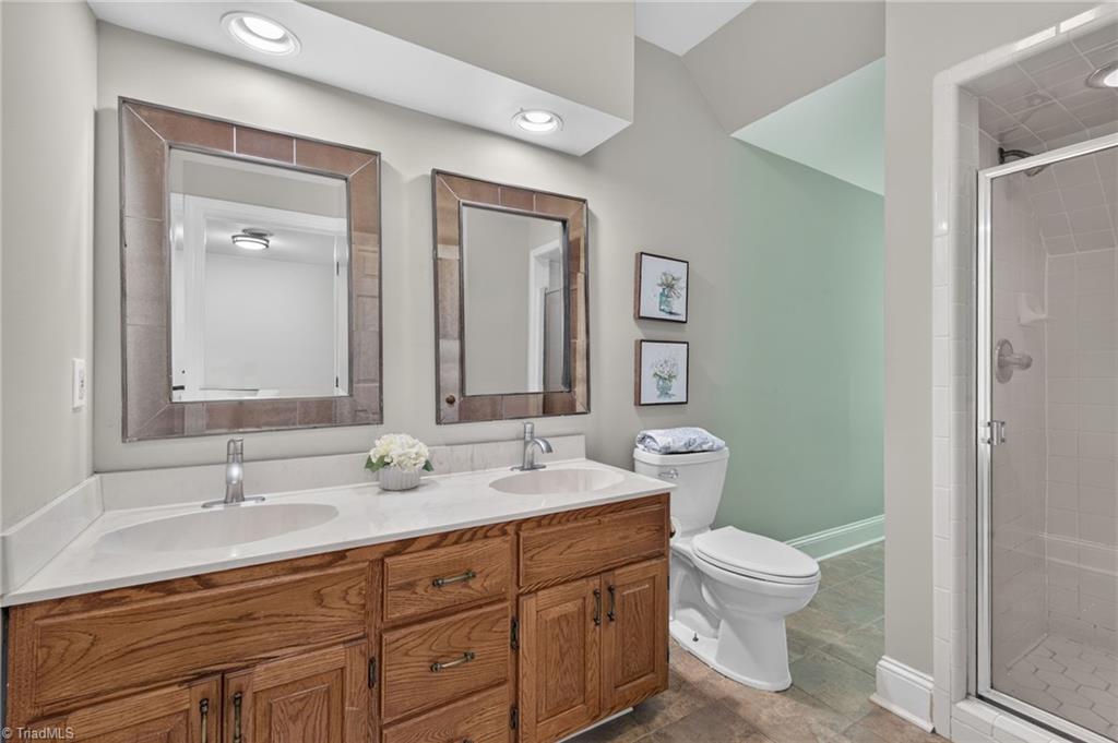 3907 Buncombe Drive Property Photo 33