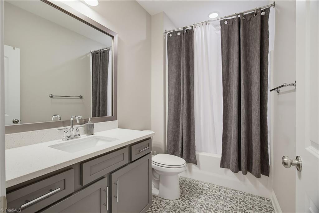 252 Rosewood Drive Property Photo 19