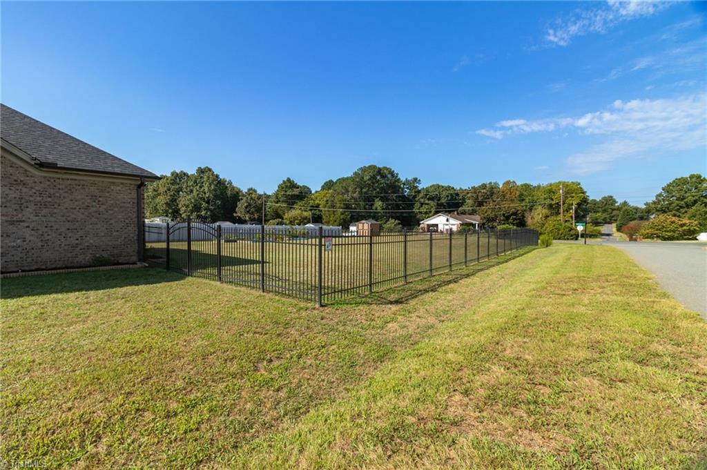 252 Rosewood Drive Property Photo 34