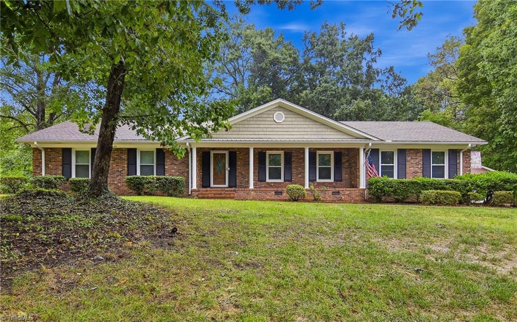 5806 Carriage Lane Property Photo 1