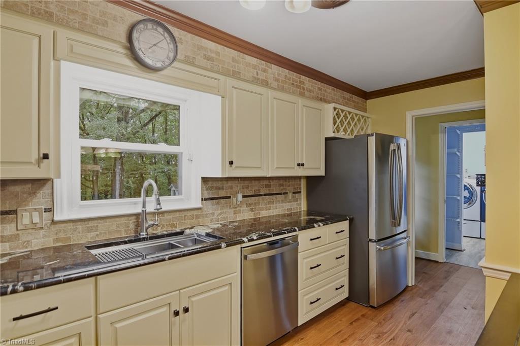 5806 Carriage Lane Property Photo 10