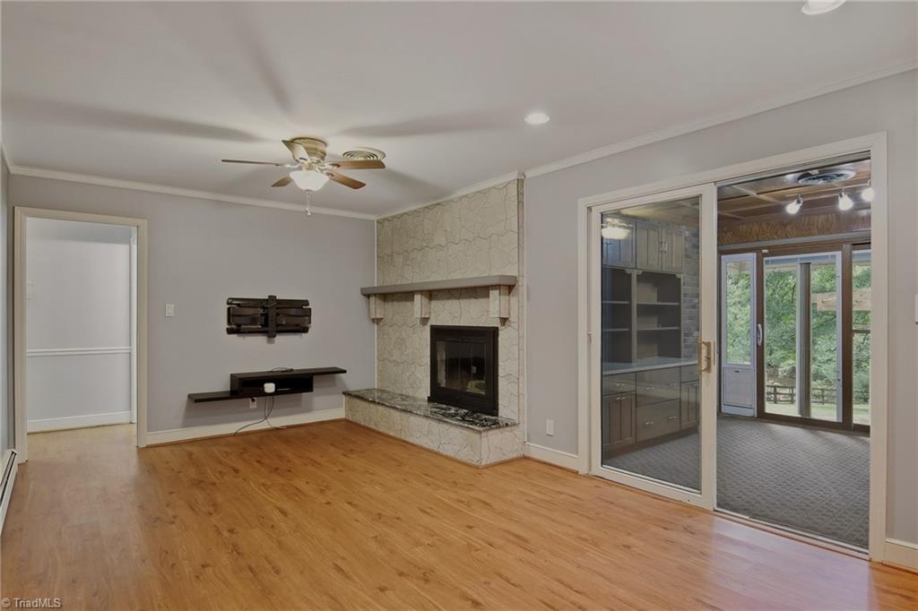 5806 Carriage Lane Property Photo 14
