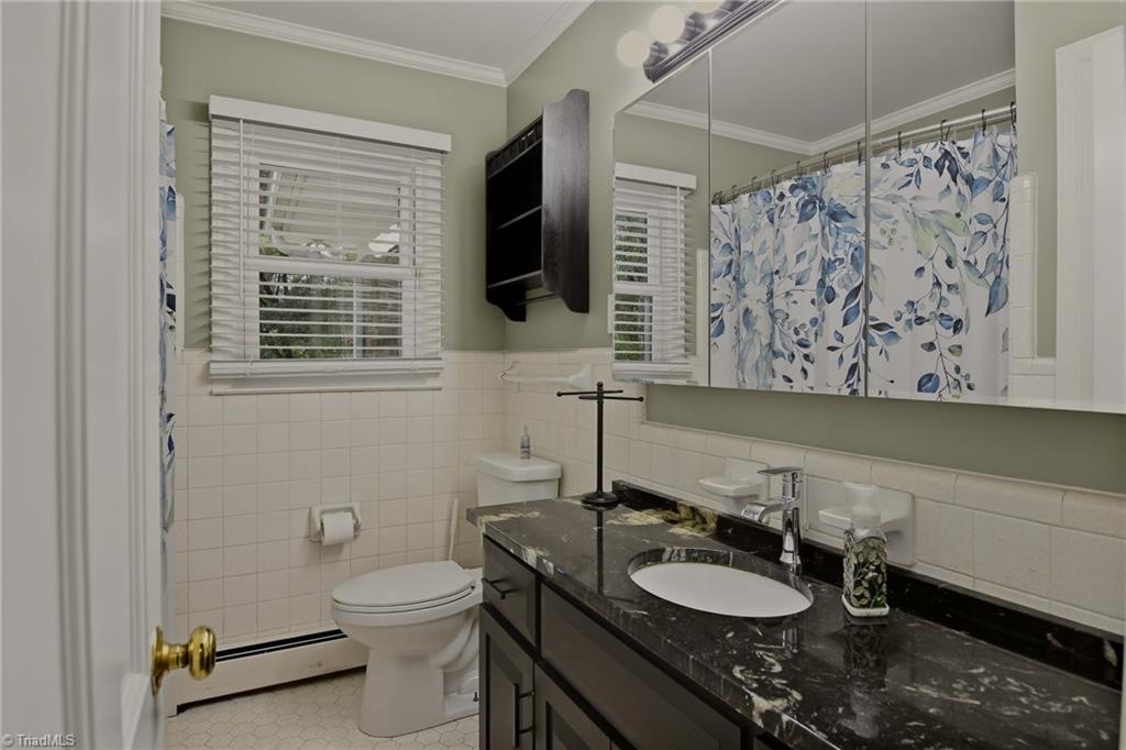 5806 Carriage Lane Property Photo 18
