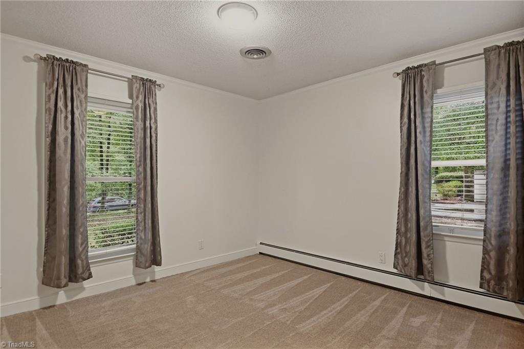 5806 Carriage Lane Property Photo 20