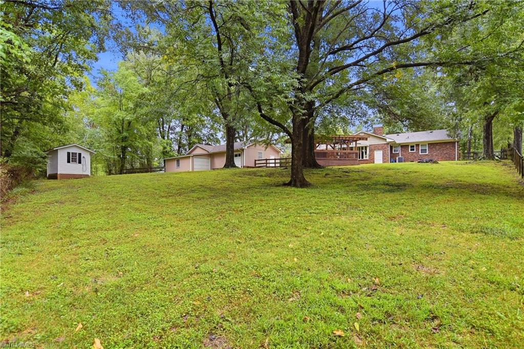 5806 Carriage Lane Property Photo 31