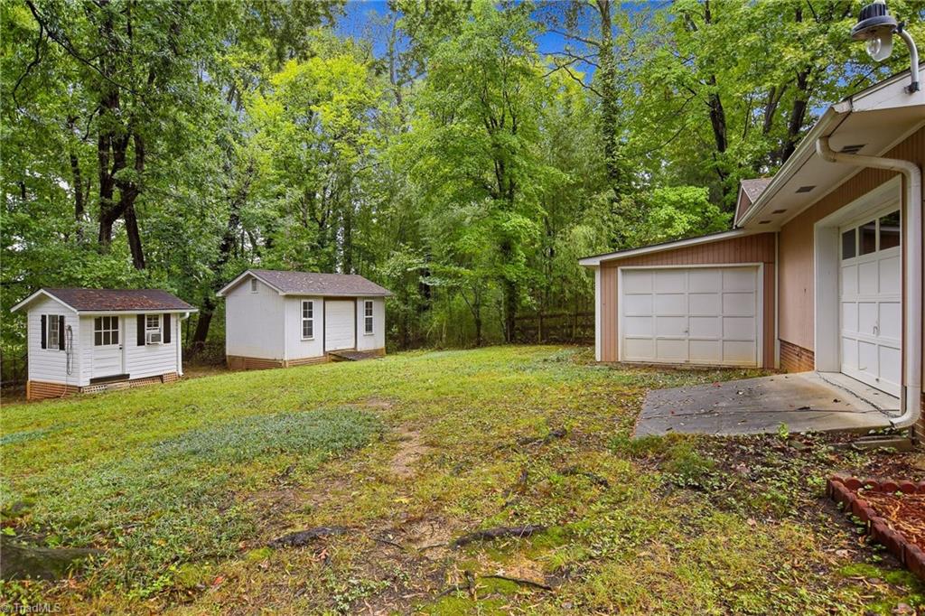 5806 Carriage Lane Property Photo 32