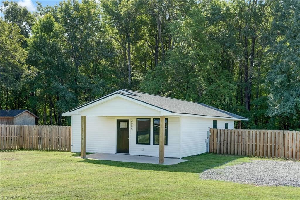 2084 & 2086 Nc Highway 87 Property Photo 30