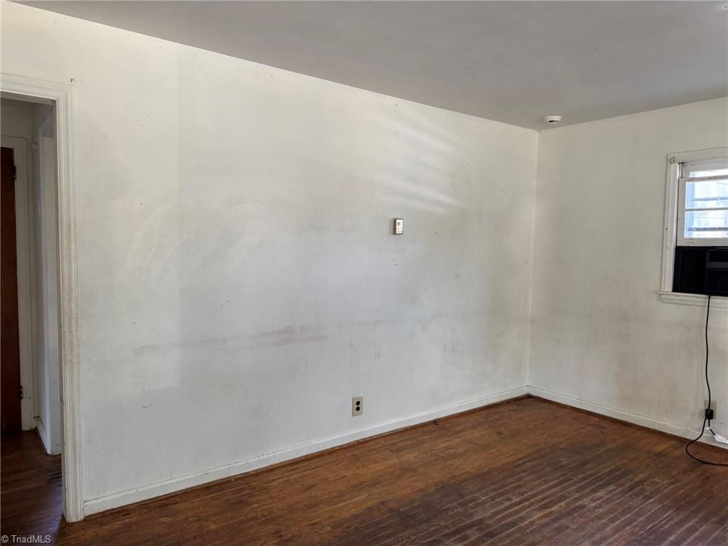 902 Watson Street Property Photo 5