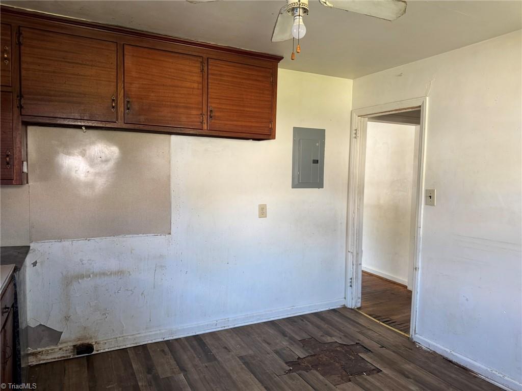 902 Watson Street Property Photo 9