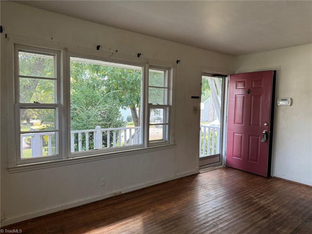 902 Watson Street Property Photo 18