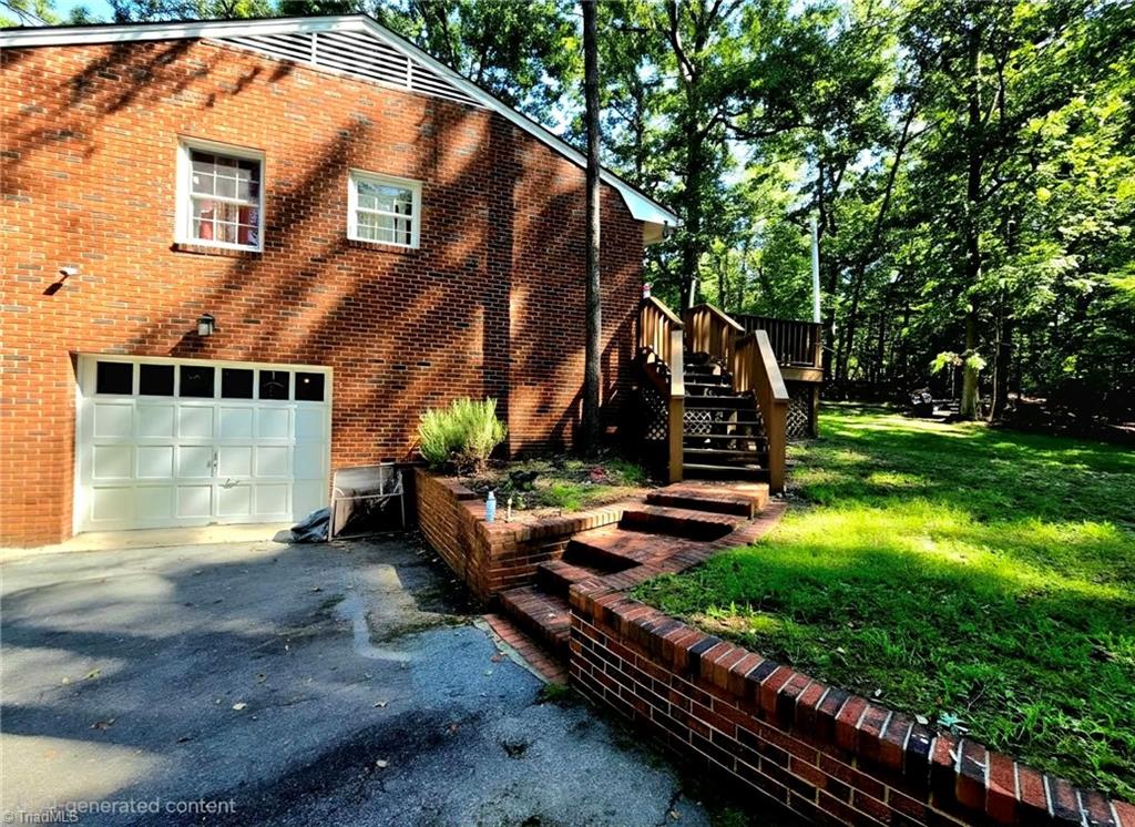 104 Oak Lane Property Photo 24