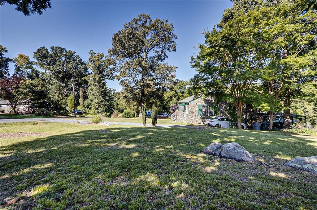950 Cliff Road Property Photo 7