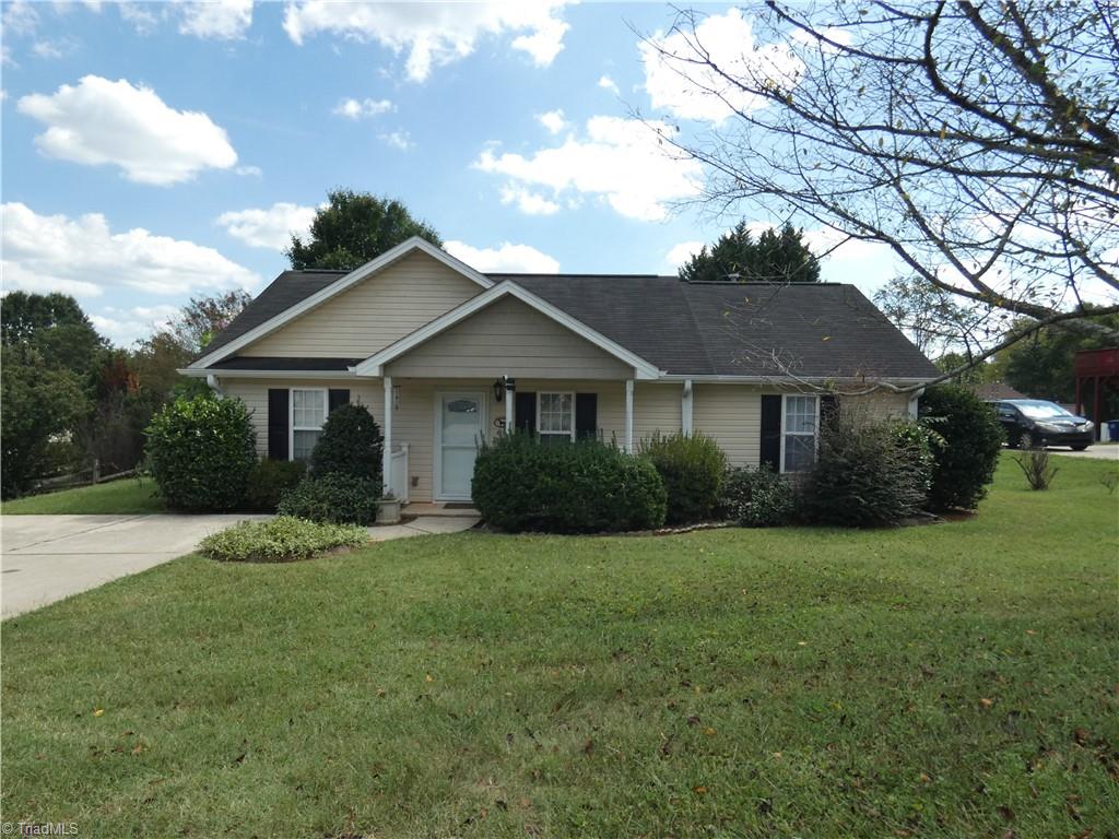 4221 Salem Landing Court Property Photo 1