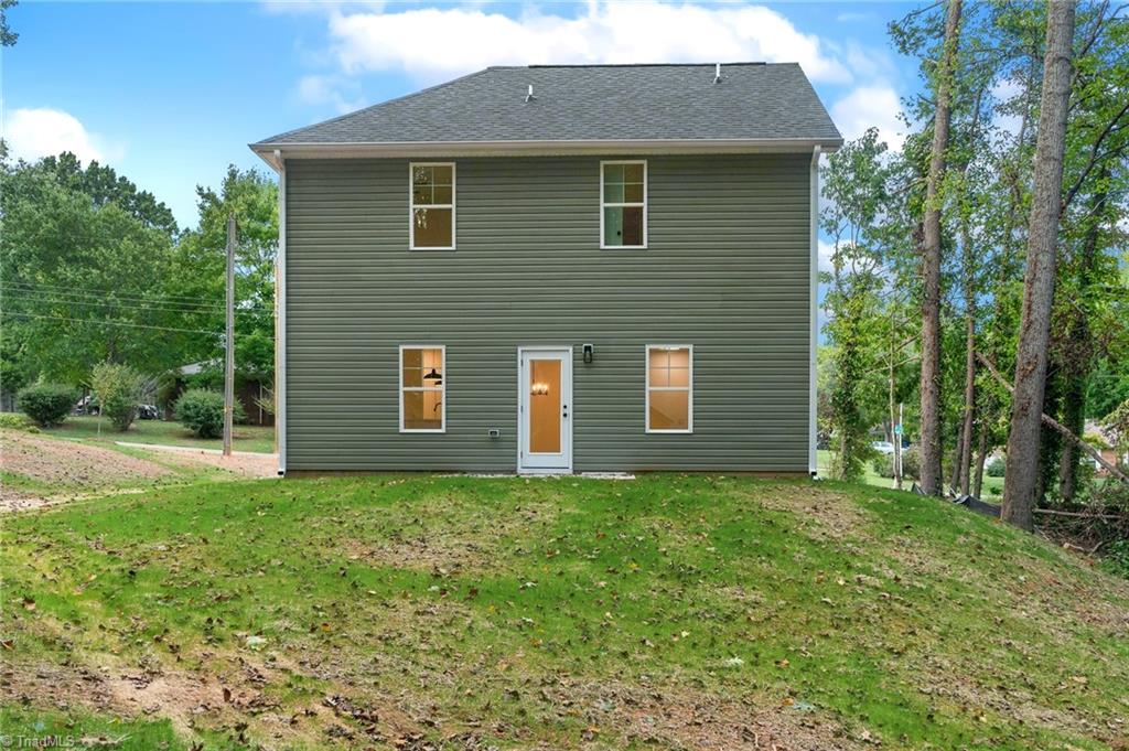 4450 Fernbrook Drive Property Photo 15