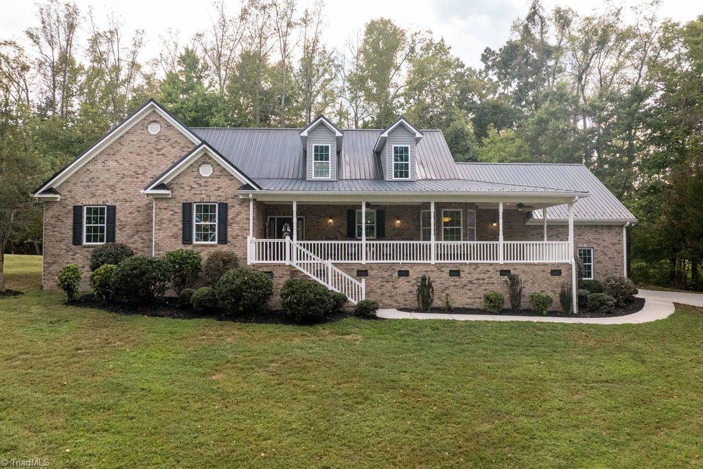8720 Fieldcreek Farms Road Property Photo 1
