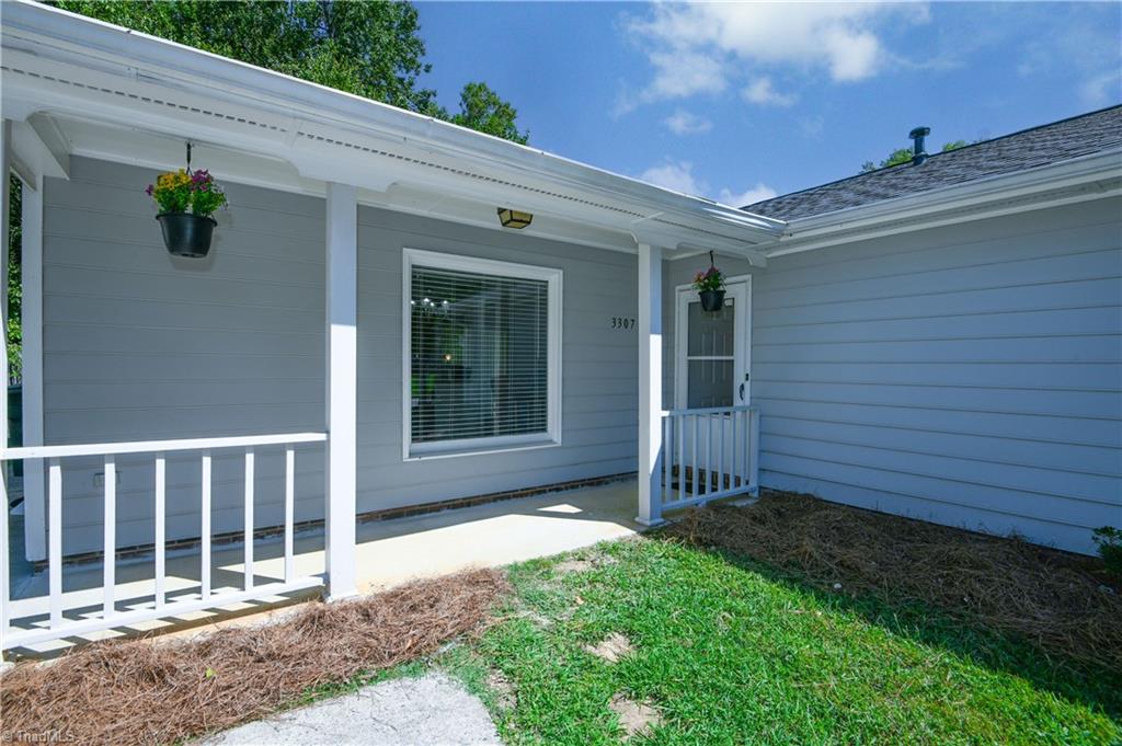 3307 Twin Brooks Drive Property Photo 4
