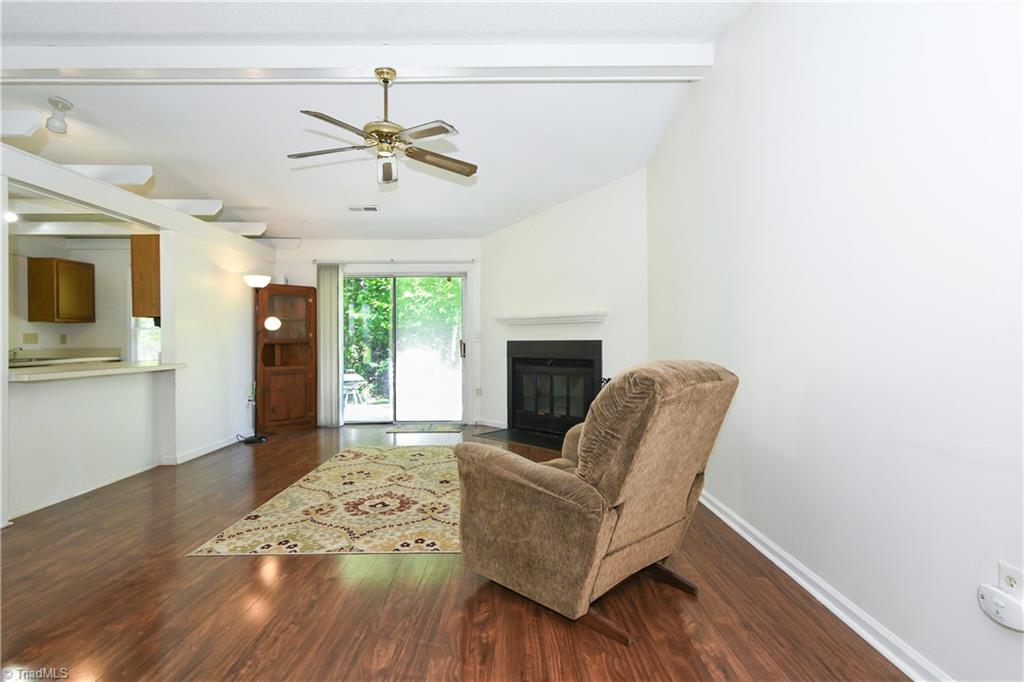 3307 Twin Brooks Drive Property Photo 7