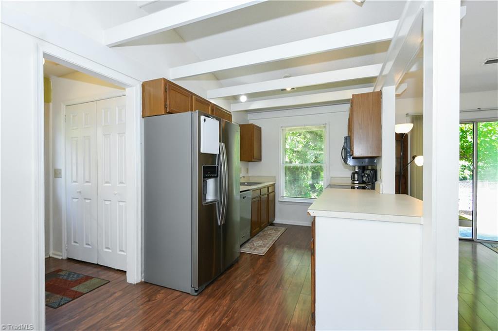 3307 Twin Brooks Drive Property Photo 10