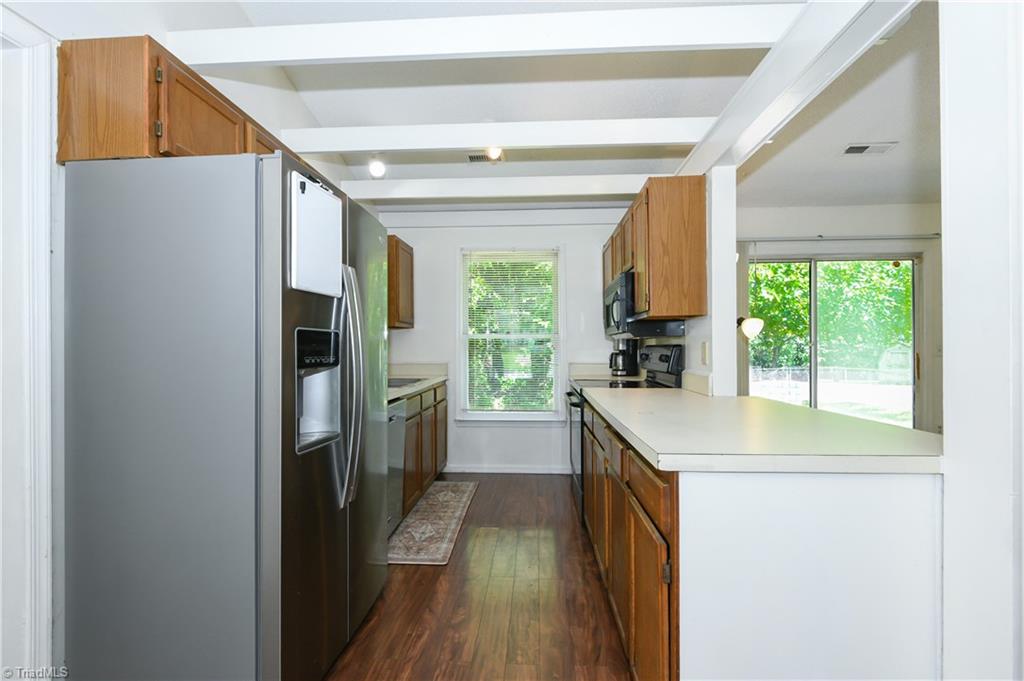 3307 Twin Brooks Drive Property Photo 11