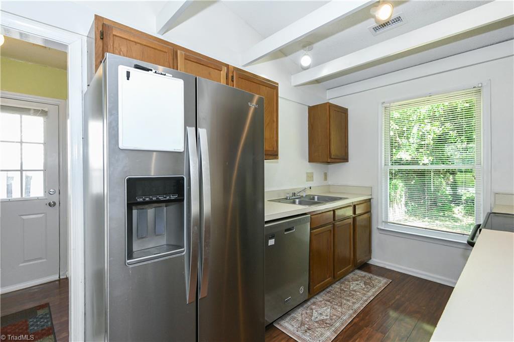 3307 Twin Brooks Drive Property Photo 12