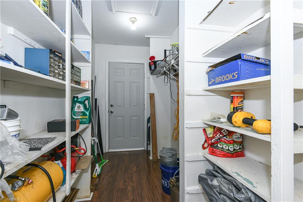 3307 Twin Brooks Drive Property Photo 15