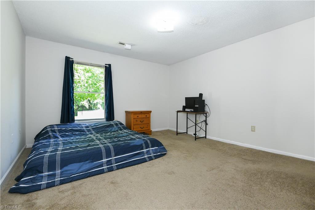 3307 Twin Brooks Drive Property Photo 16