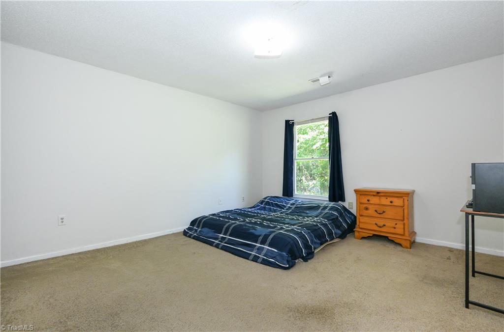 3307 Twin Brooks Drive Property Photo 17