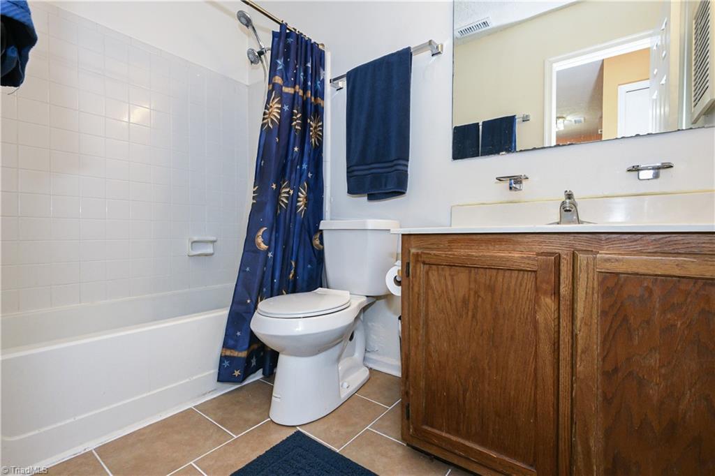 3307 Twin Brooks Drive Property Photo 25
