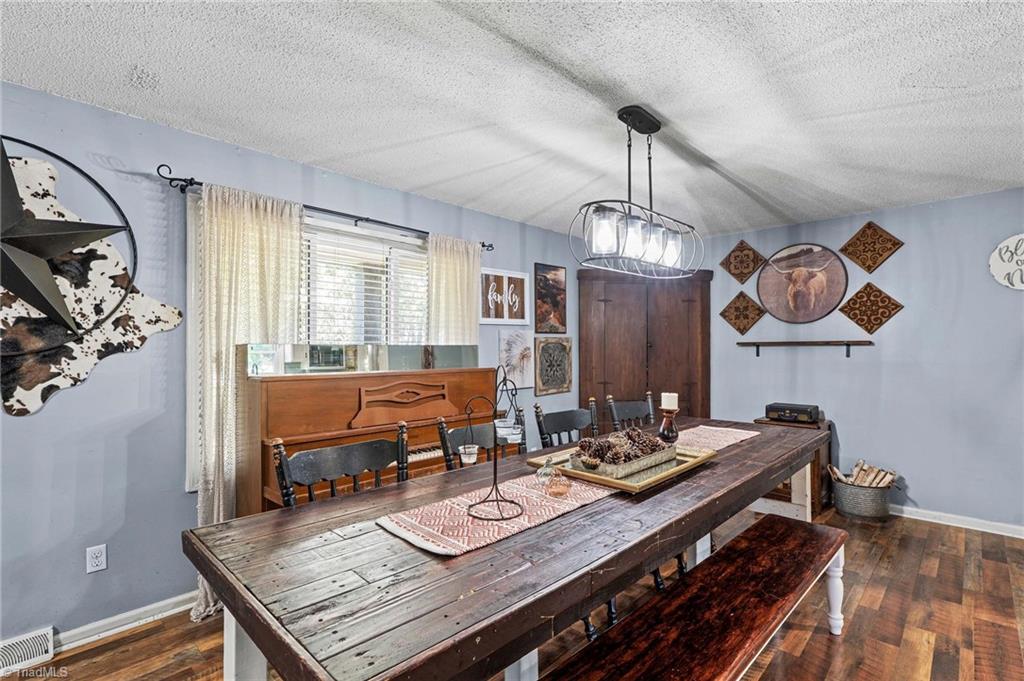 230 E Old Farm Road Property Photo 19