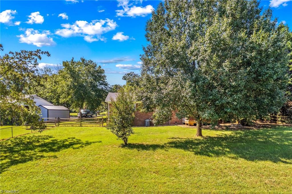 230 E Old Farm Road Property Photo 44