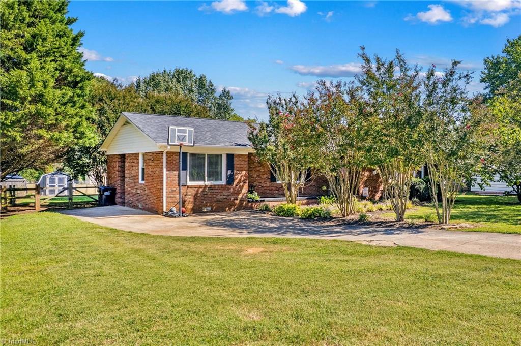 230 E Old Farm Road Property Photo 48