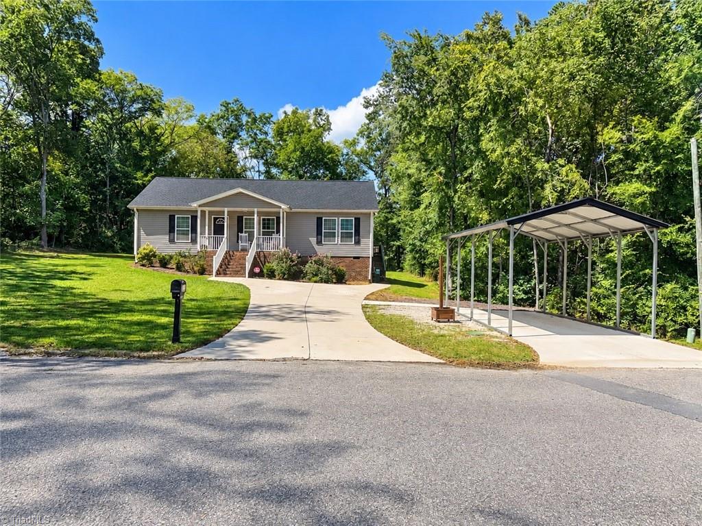 205 Lake Drive Property Photo 2