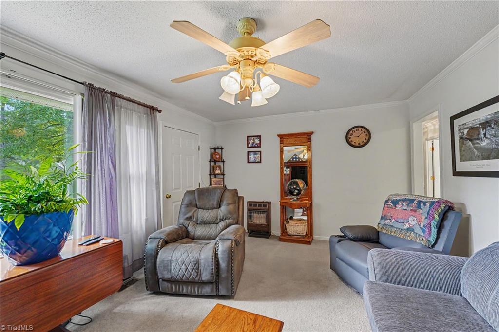 417 Circle Drive Property Photo 7