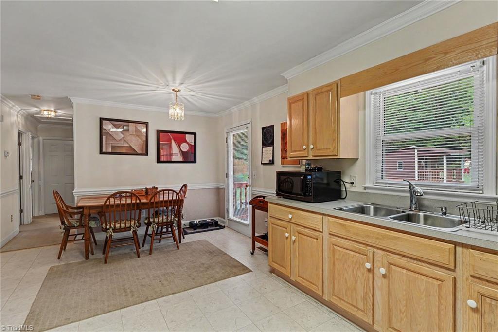 417 Circle Drive Property Photo 14
