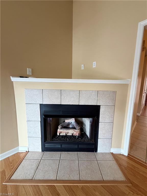 2418 Wynbrook Square Court Property Photo 9