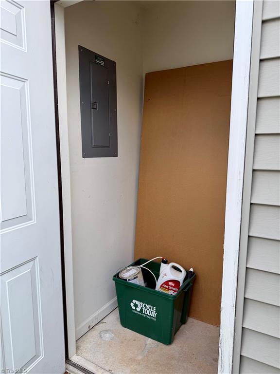 2418 Wynbrook Square Court Property Photo 30