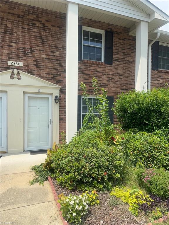 2330 Bay Meadows Court Property Photo 1