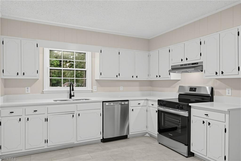 3709 Whitfield Road Property Photo 2