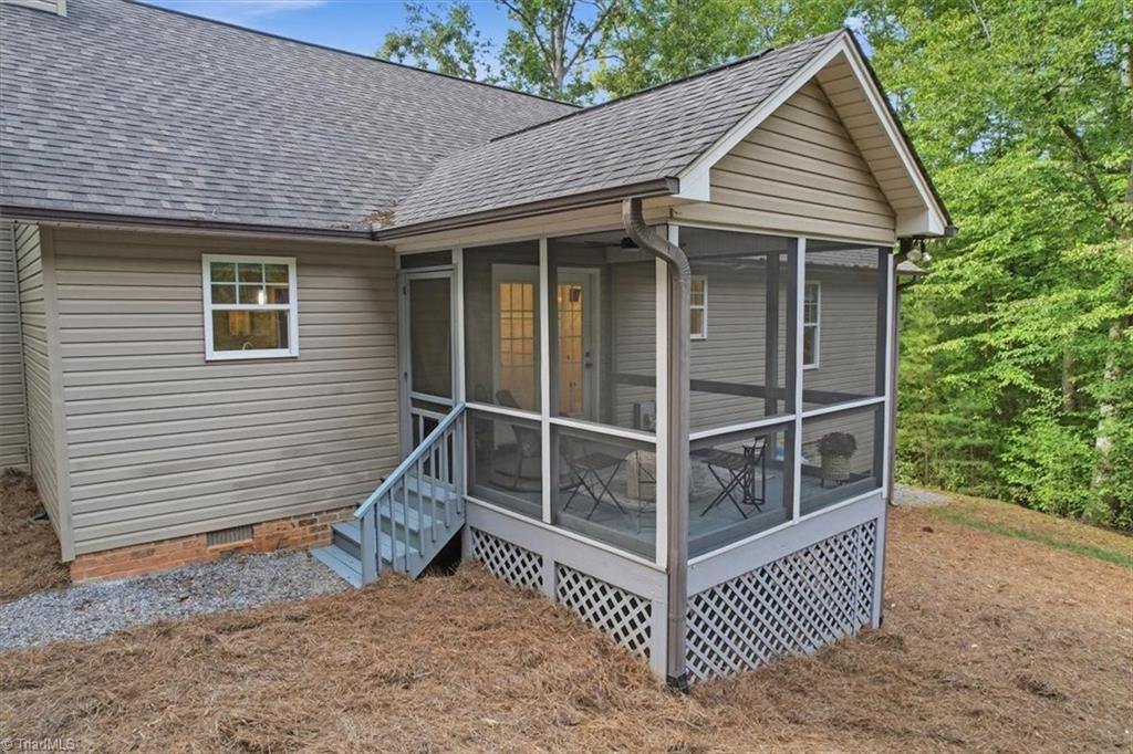 290 Twin Creeks Drive Property Photo 35