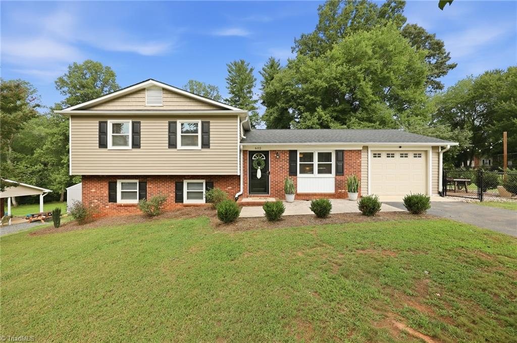 602 Merriweather Drive Property Photo 1