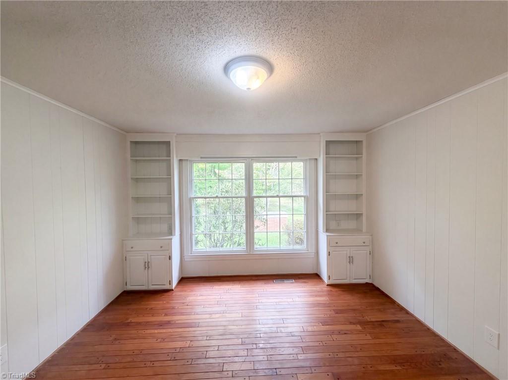 3828 Waterview Road Property Photo 10