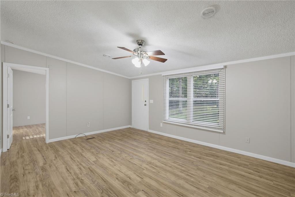 233 Fawnwood Road Property Photo 6