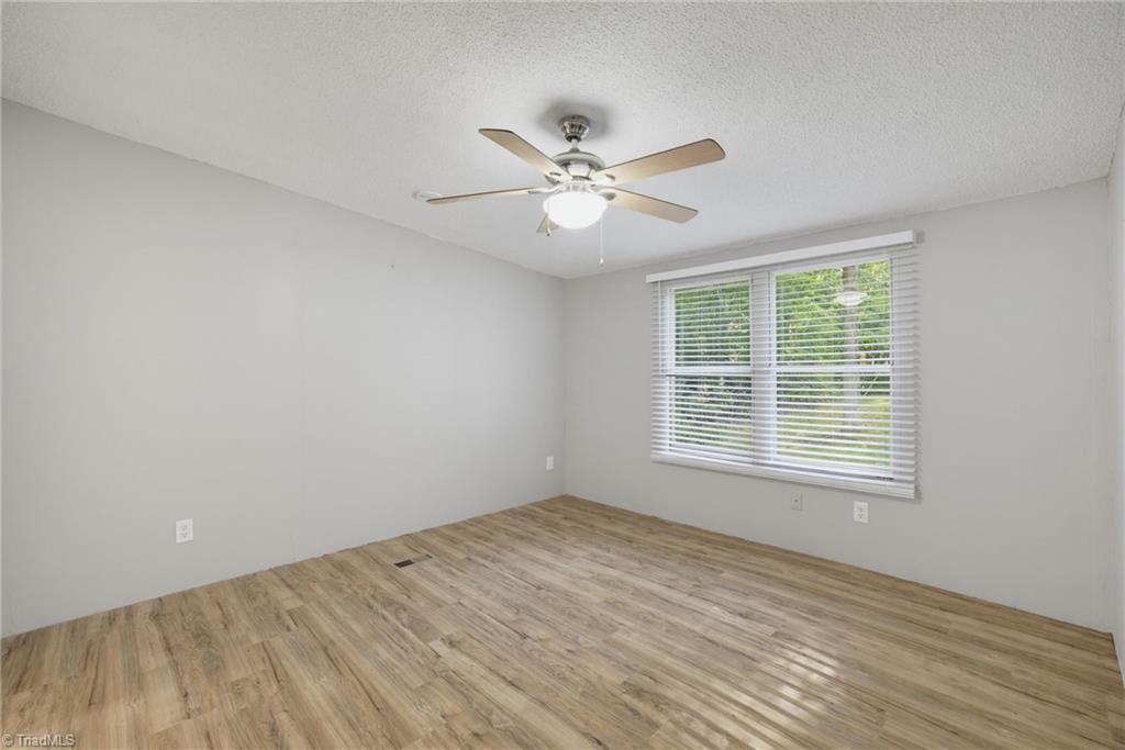 233 Fawnwood Road Property Photo 15
