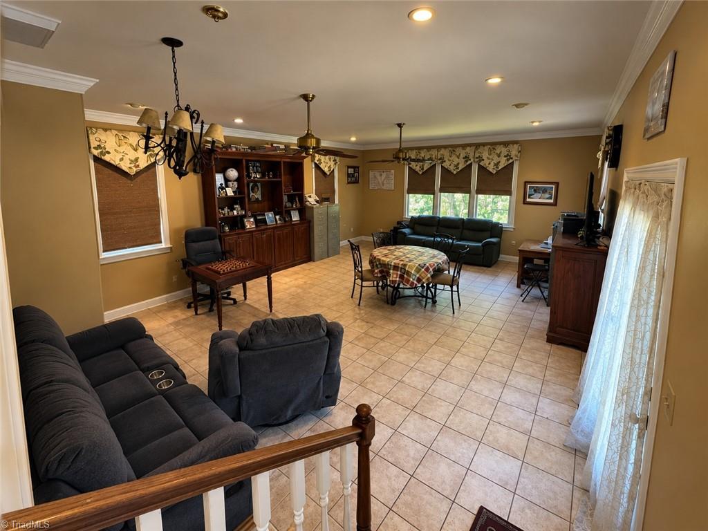 4711 Summit Avenue Property Photo 18