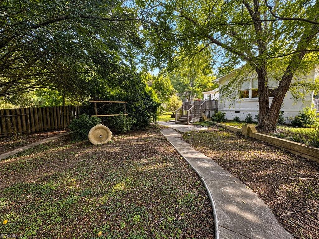 4711 Summit Avenue Property Photo 20