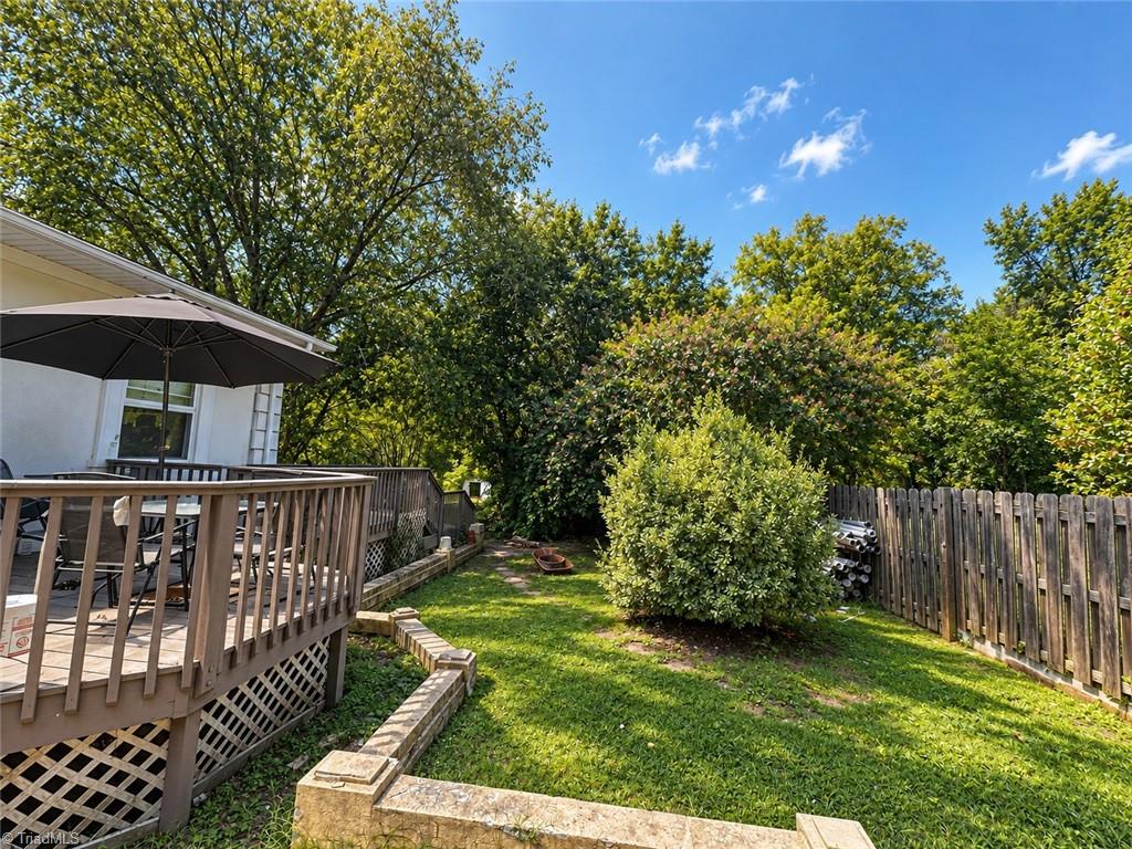 4711 Summit Avenue Property Photo 24