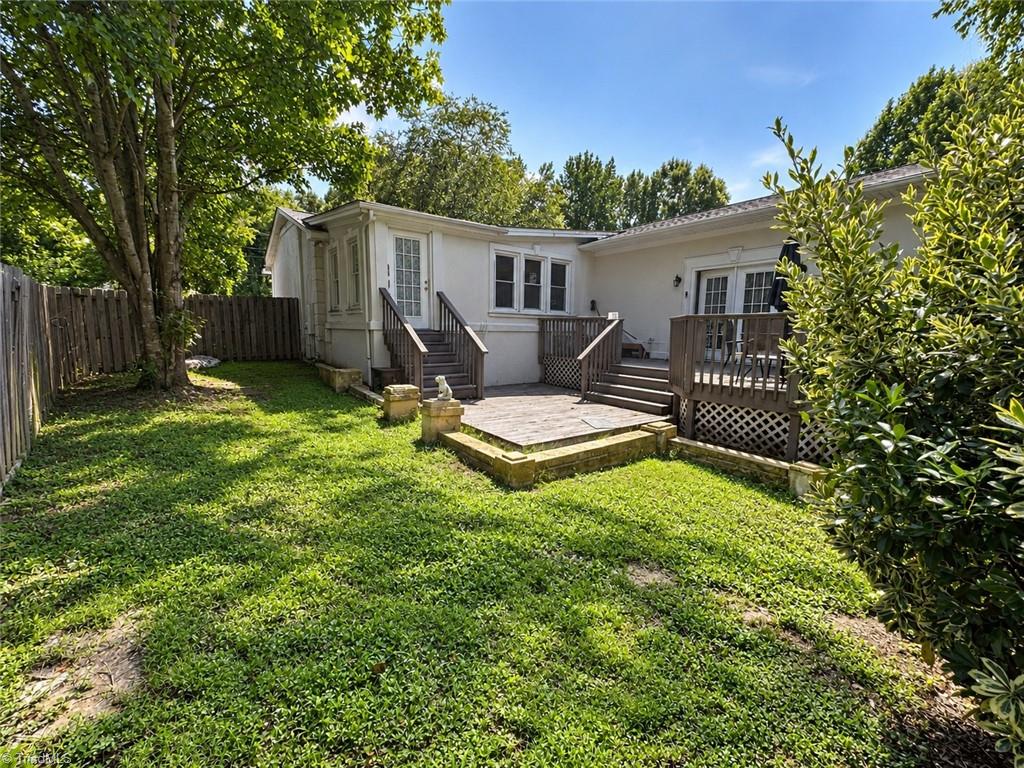 4711 Summit Avenue Property Photo 27