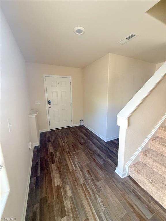 254 Kendall Drive Property Photo 2